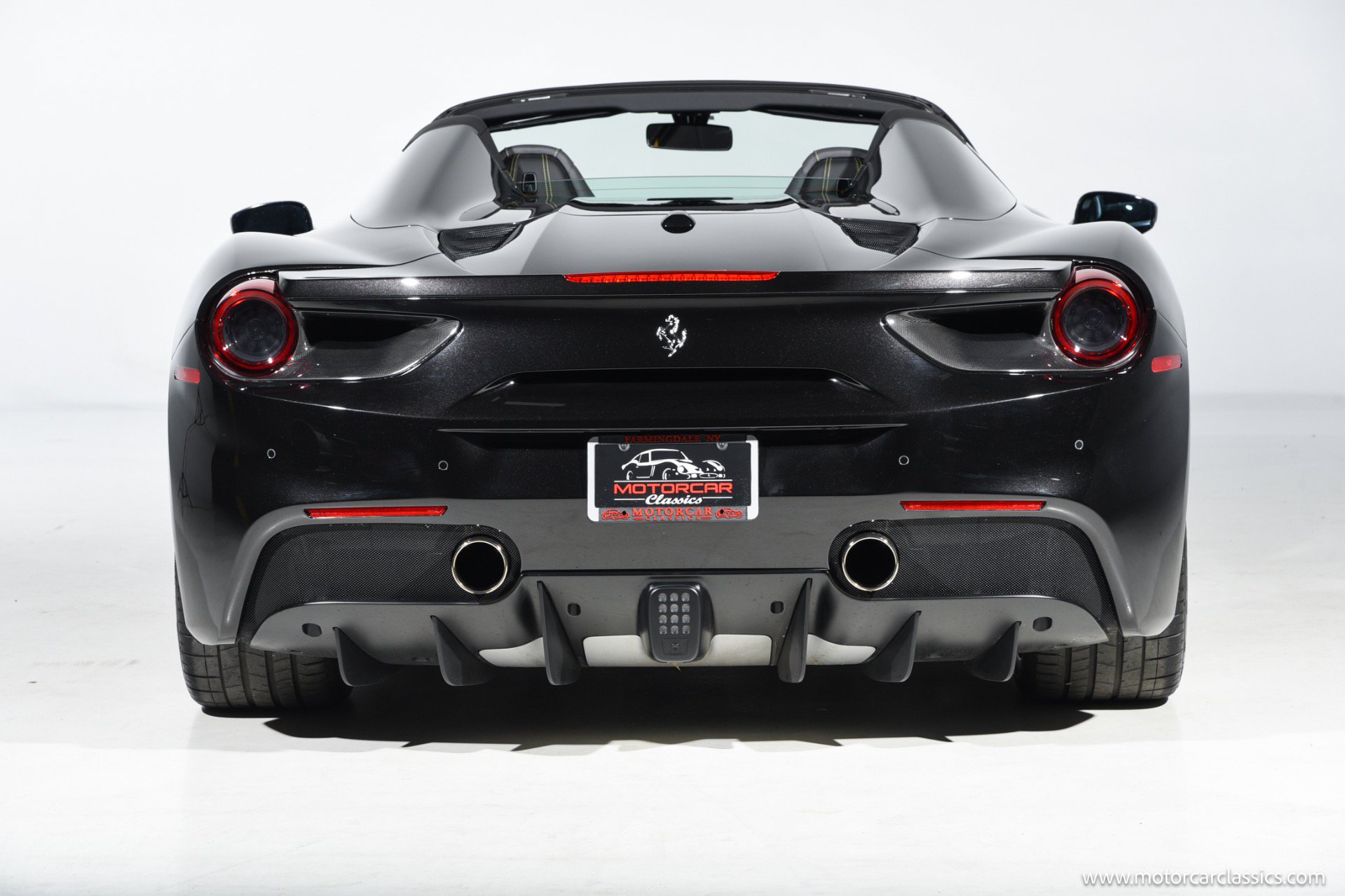 Used 2016 Ferrari 488 Spider RWD image 8