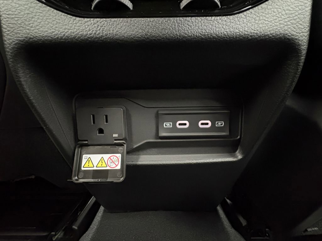 New 2026 Jeep Grand Cherokee Altitude RWD image 5