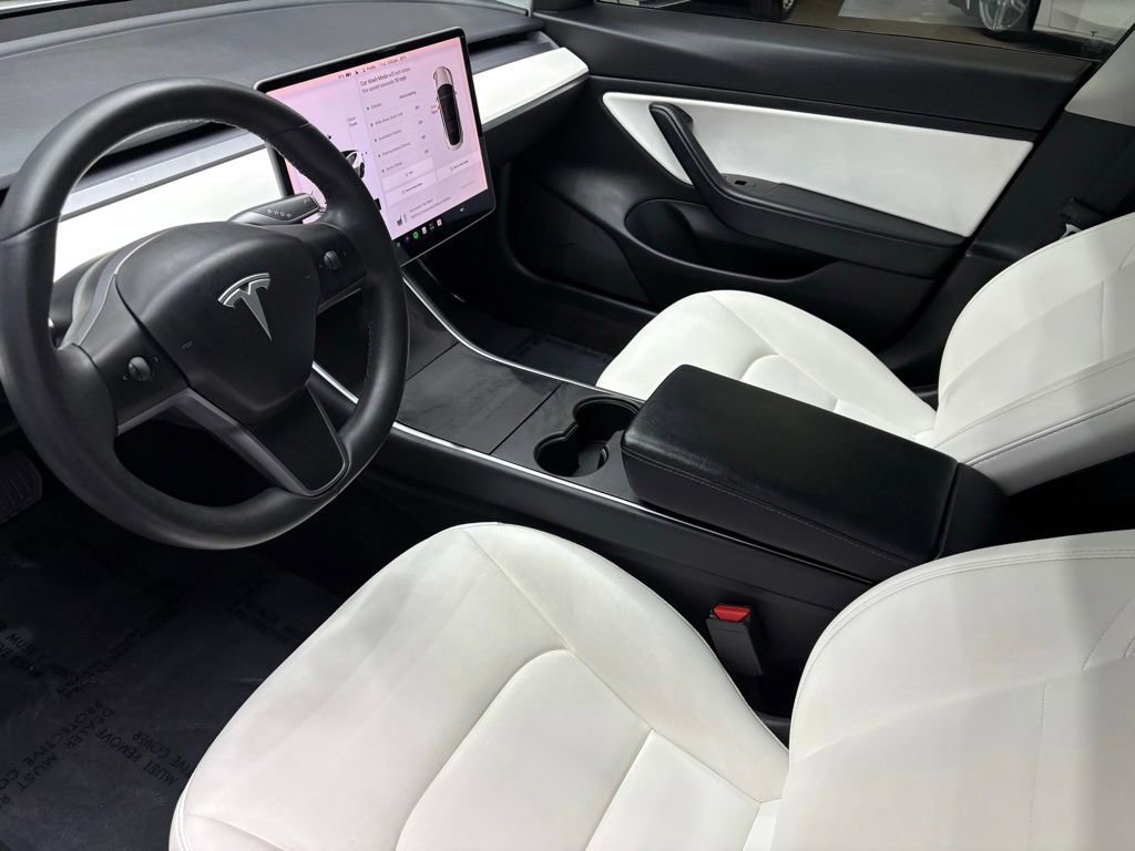 Used 2020 Tesla Model 3 Standard Range Plus RWD image 24