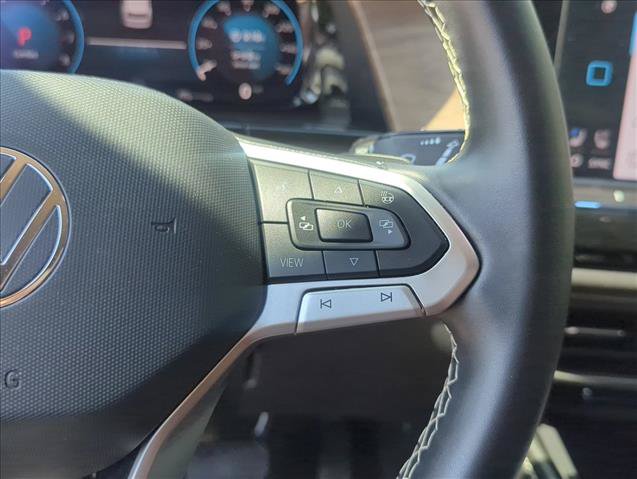 Used 2024 Volkswagen Atlas SE FWD image 17