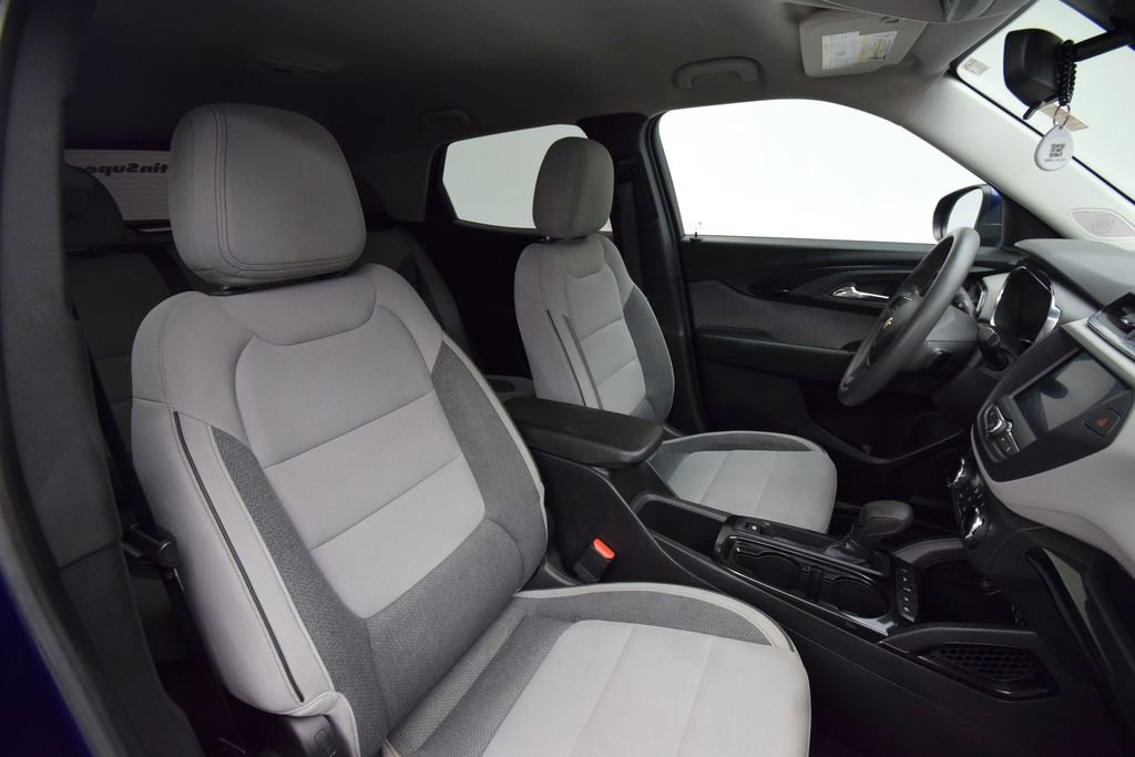 Used 2022 Chevrolet TrailBlazer LT w/ Driver Confidence Package FWD image 16