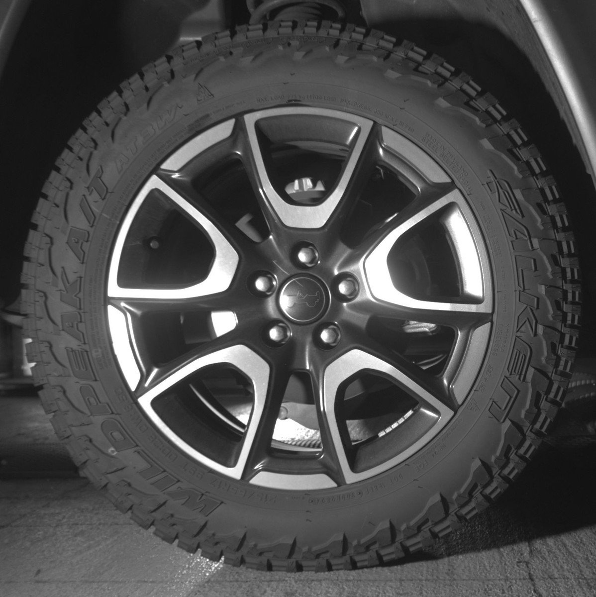 Used 2025 Jeep Compass Trailhawk AWD/4WD image 15