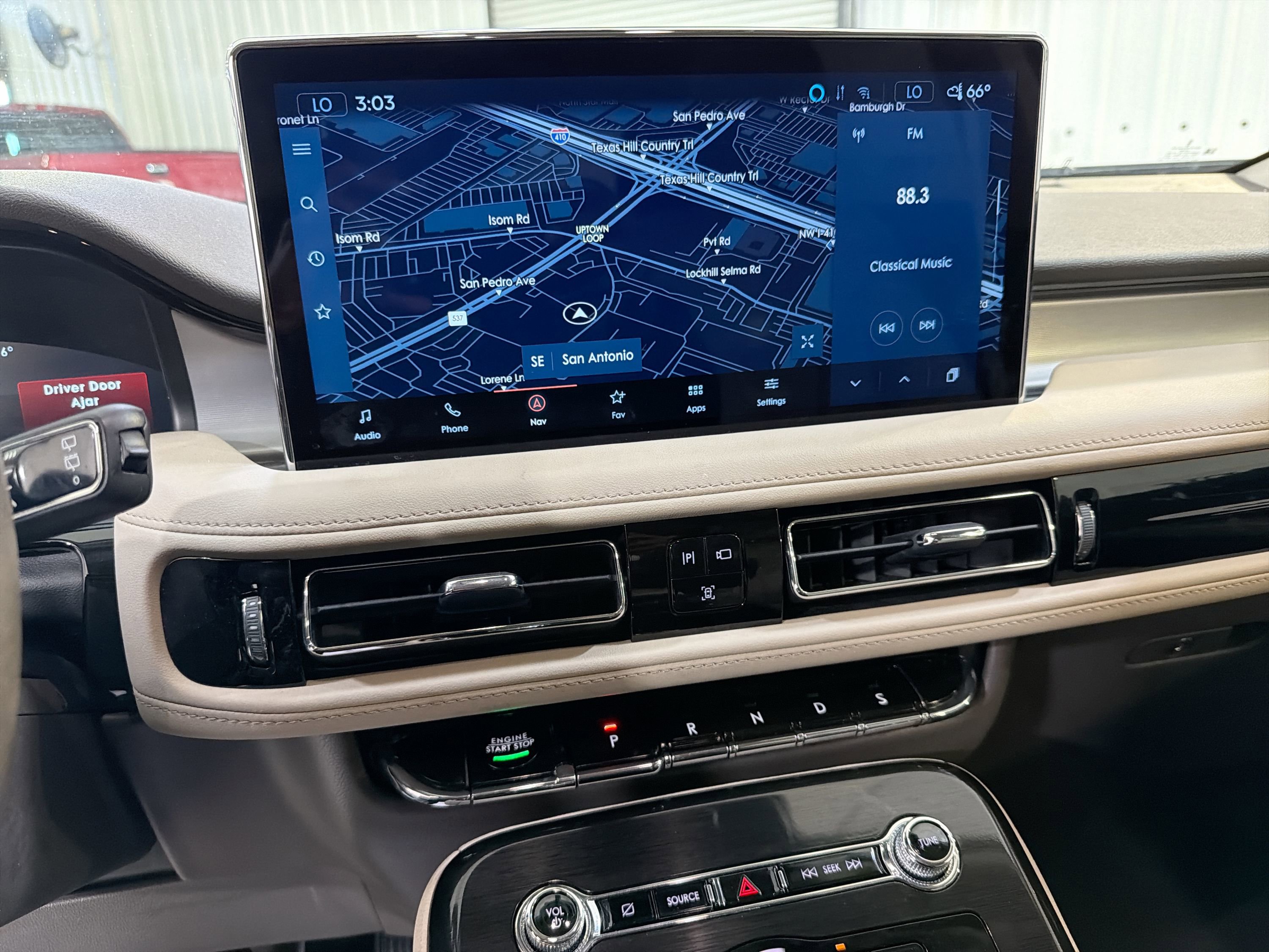 Used 2023 Lincoln Nautilus FWD w/ Premium Package image 19