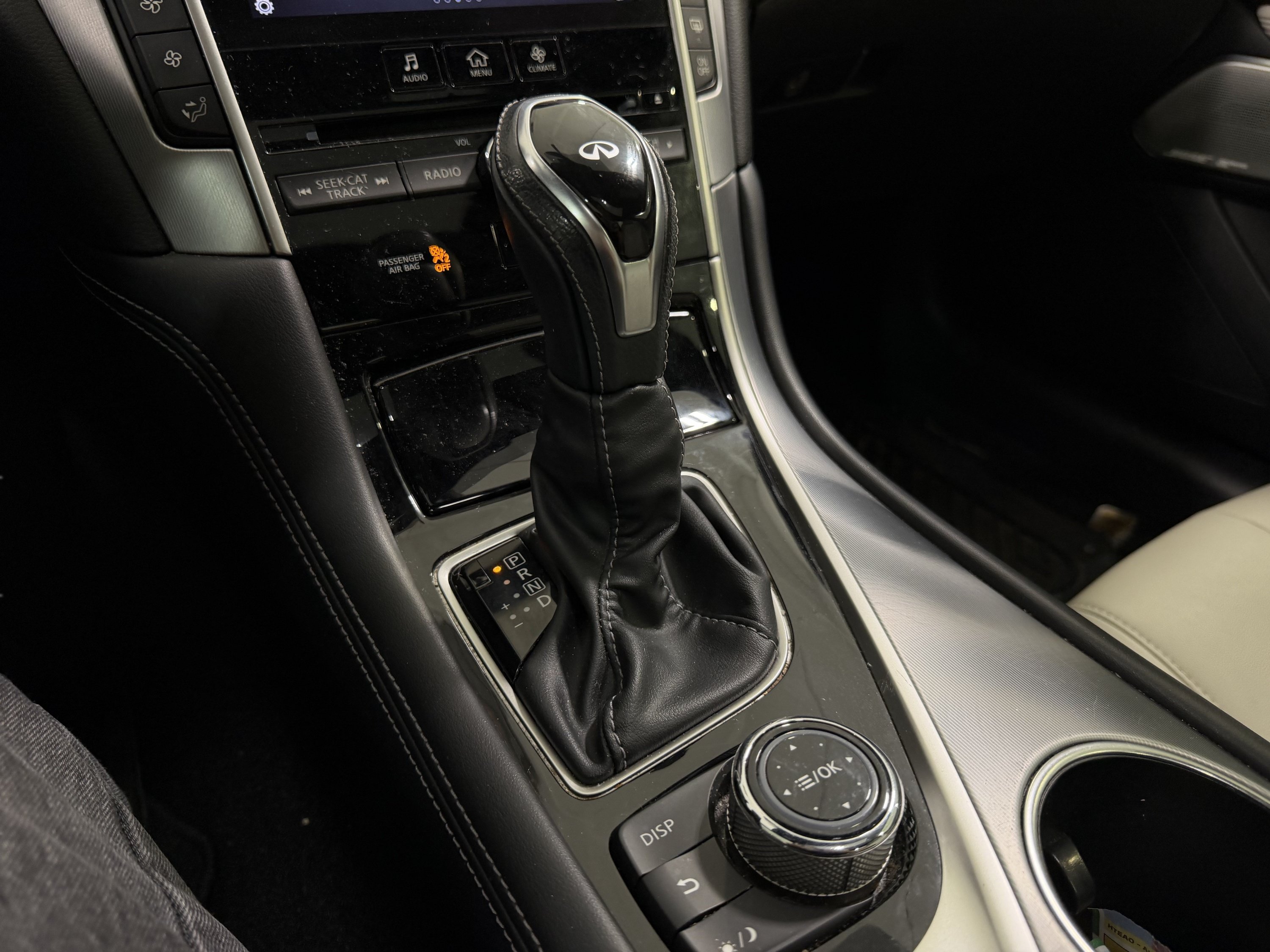 Used 2017 INFINITI Q60 2.0t AWD/4WD image 15