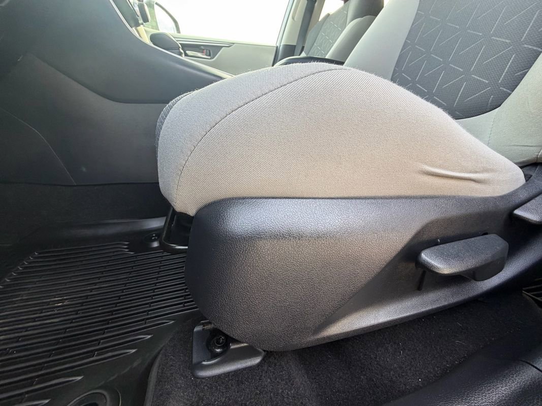 Used 2019 Toyota RAV4 XLE image 21
