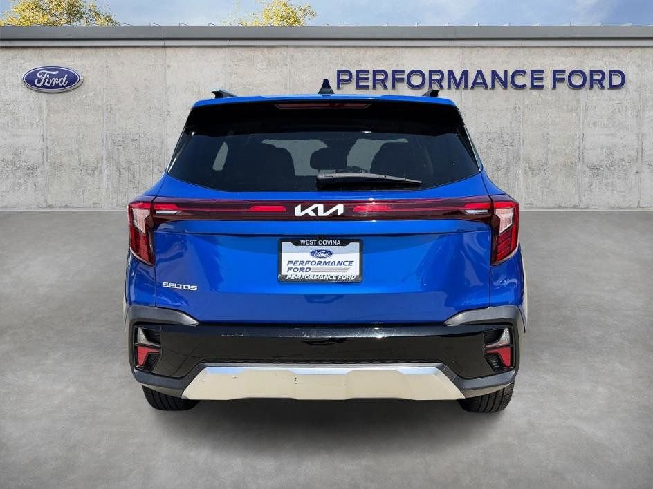 Used 2024 Kia Seltos S image 9