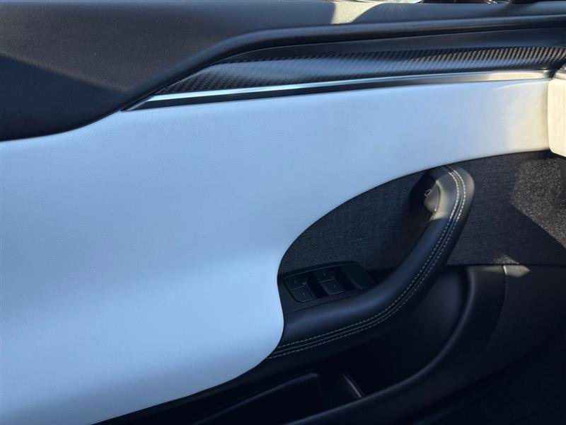 Used 2022 Tesla Model S Plaid image 34