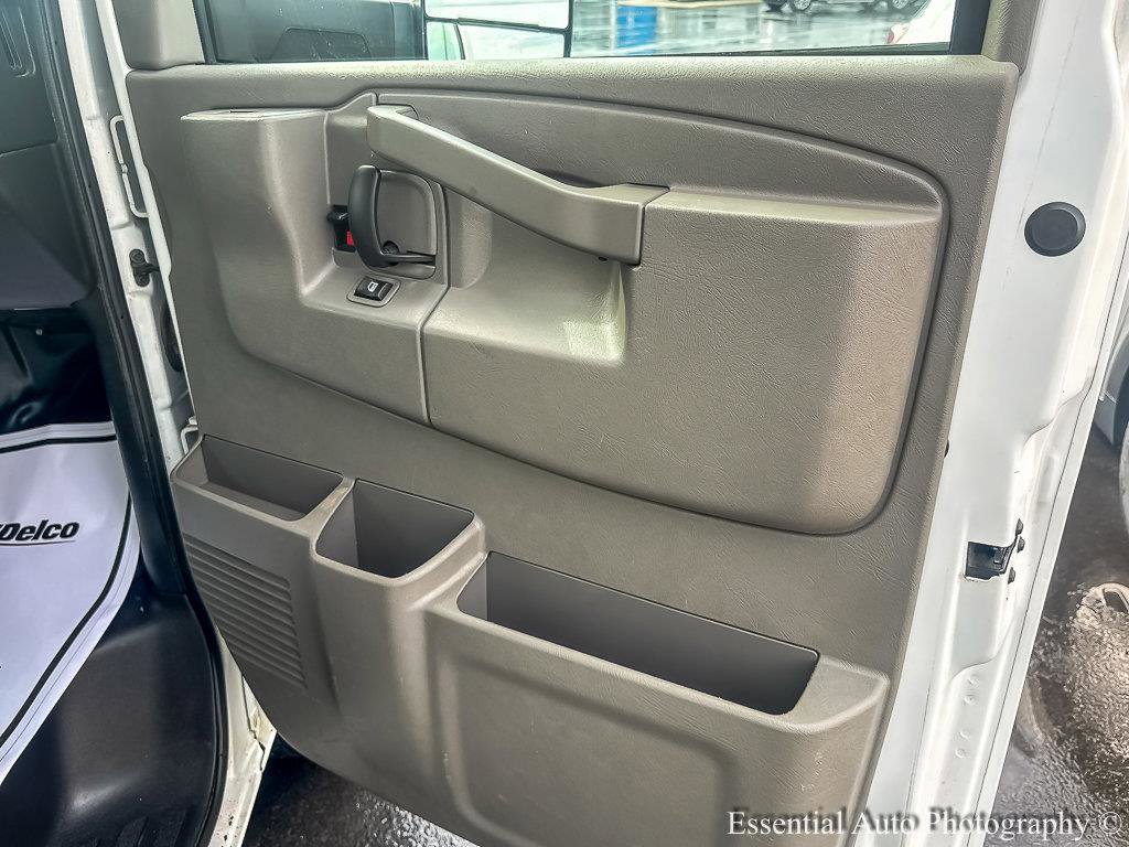 Used 2018 Chevrolet Express 3500 w/ Power Convenience Package image 24
