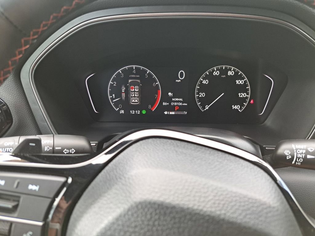 Used 2025 Honda Pilot TrailSport image 12