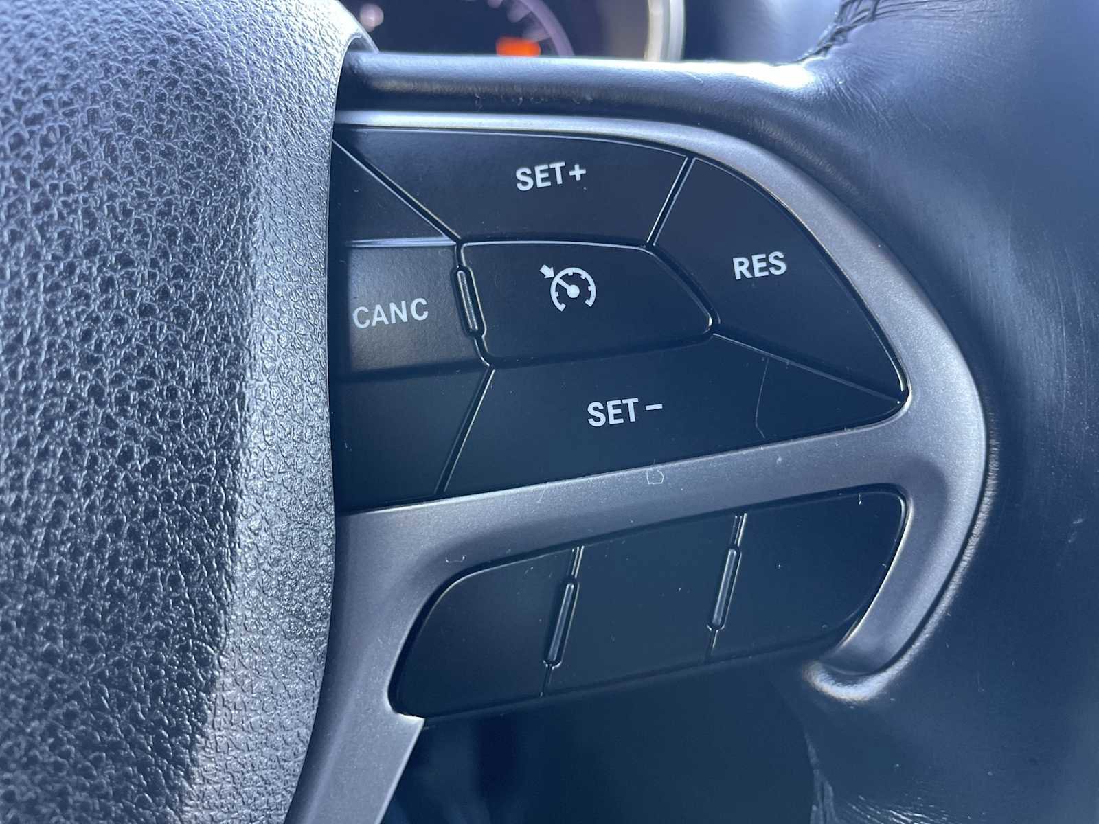 Used 2018 Jeep Grand Cherokee Limited image 16