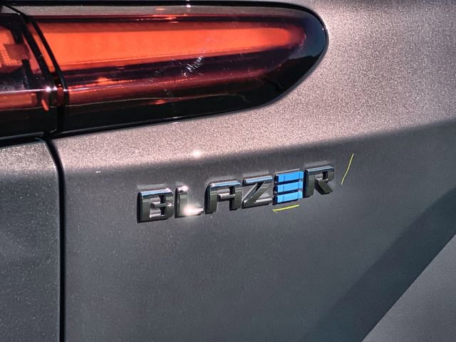 New 2026 Chevrolet Blazer EV LT image 17