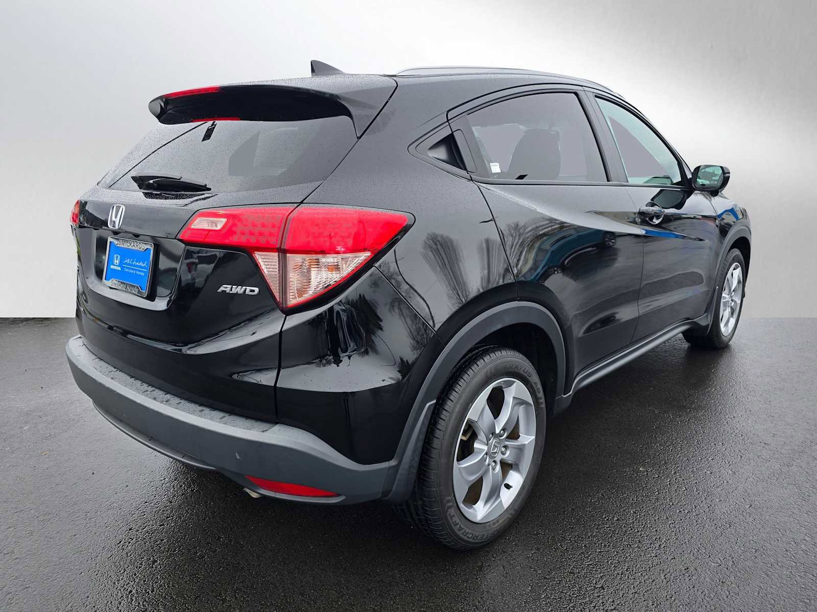 Used 2017 Honda HR-V EX-L image 6