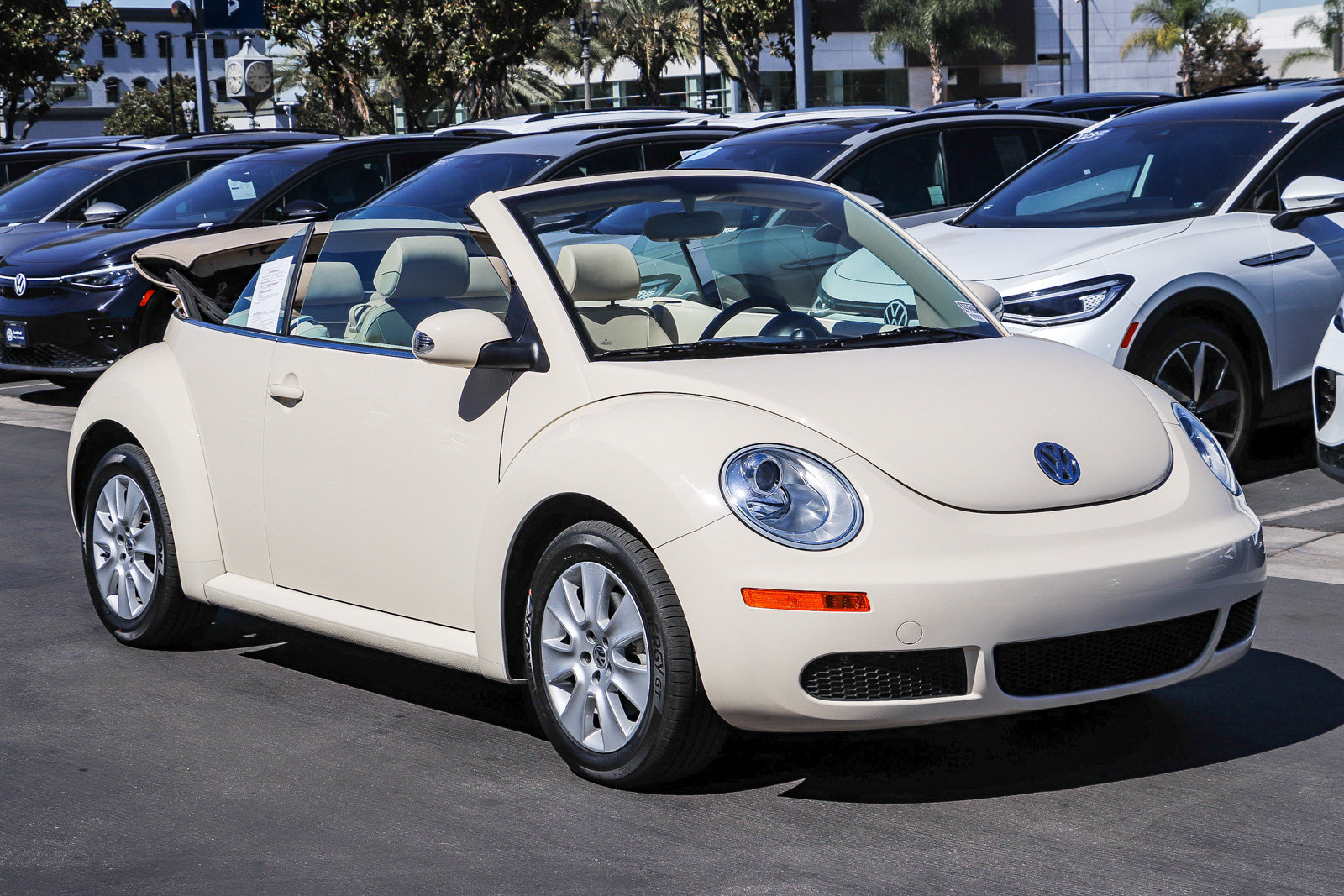 Used 2008 Volkswagen Beetle S FWD image 13
