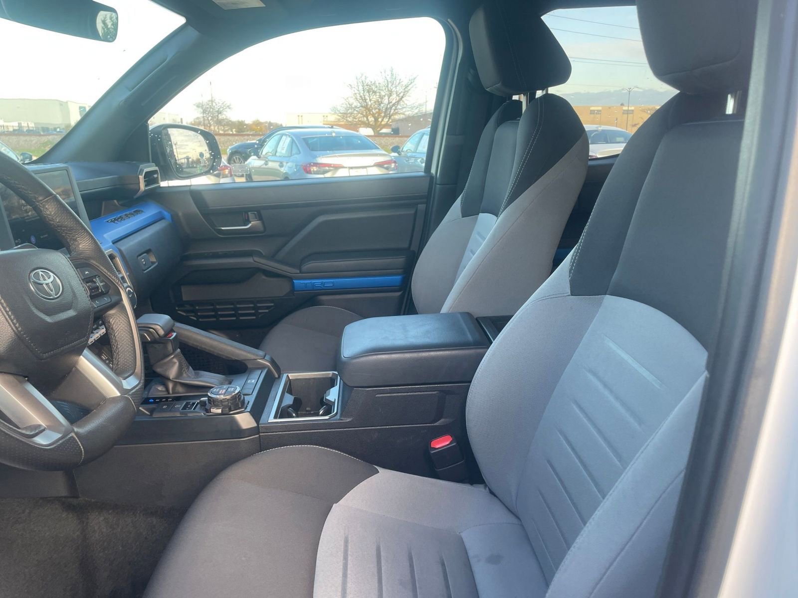 Used 2025 Toyota Tacoma TRD Off-Road image 27