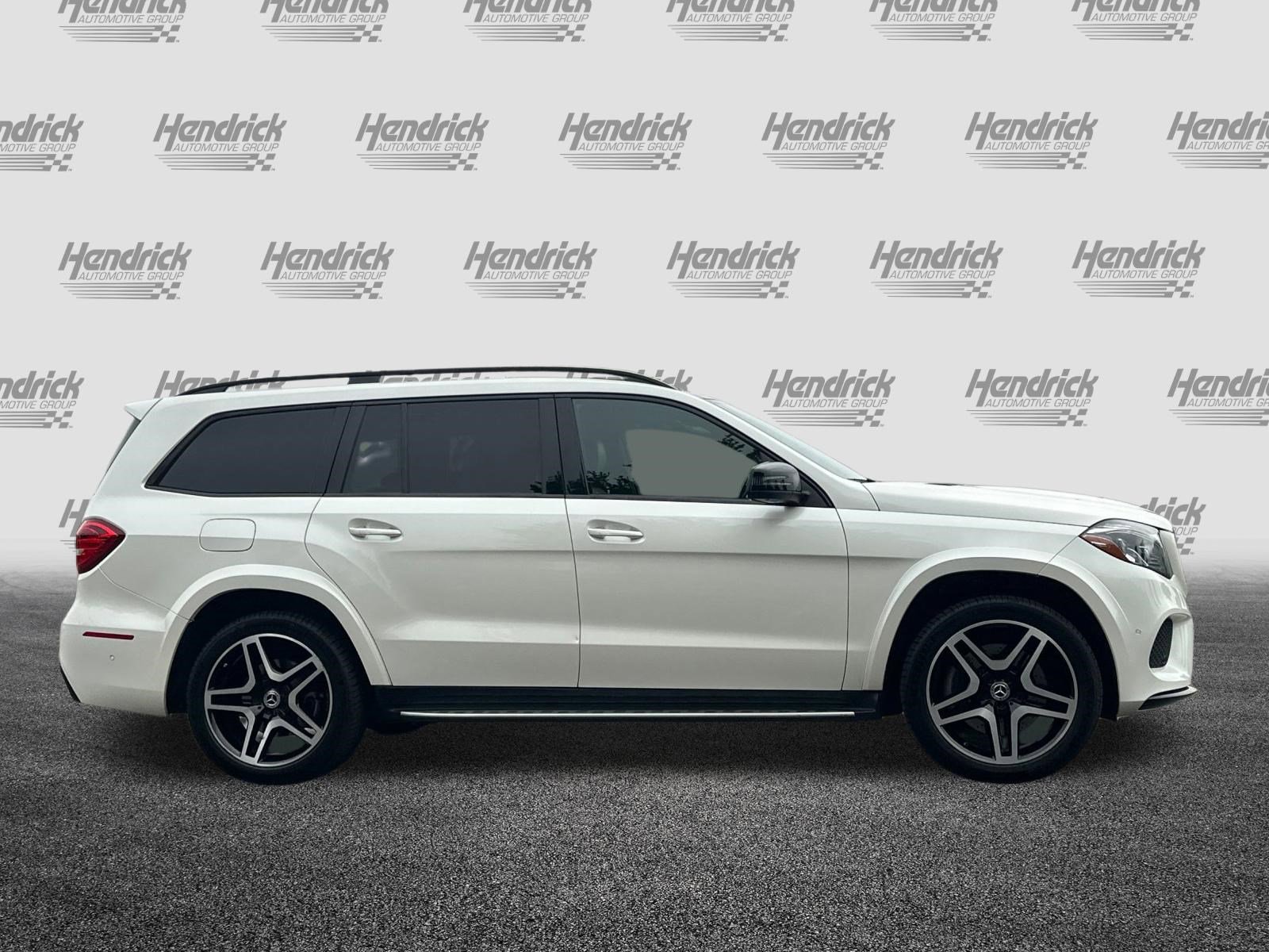 Used 2018 Mercedes-Benz GLS 550 4MATIC image 3