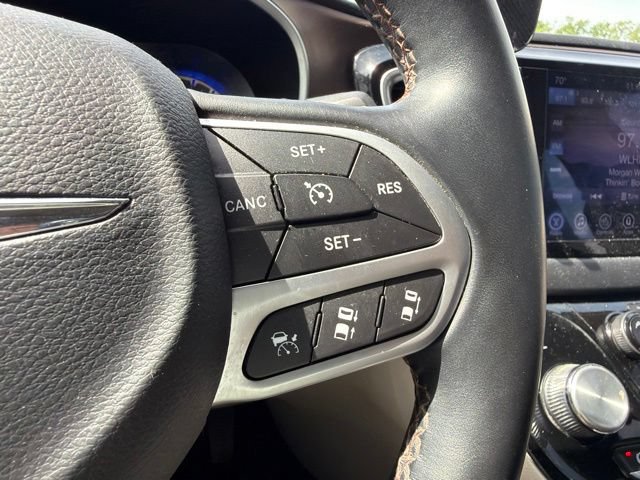 Used 2017 Chrysler Pacifica Touring-L Plus w/ Advanced Safetytec Group FWD image 50