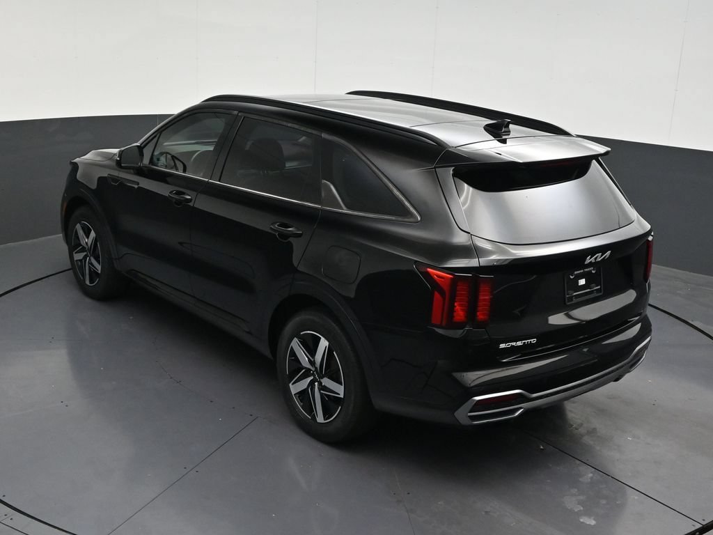 Used 2023 Kia Sorento S w/ Panoramic Sunroof Package FWD image 21