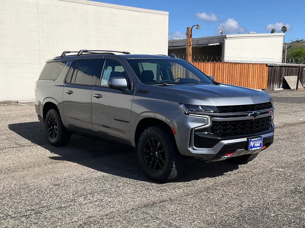 Used 2021 Chevrolet Suburban Z71 w/ Luxury Package image 8