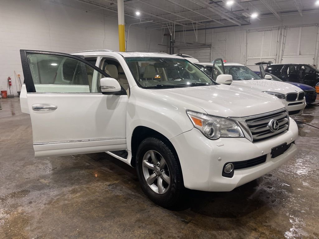 Used 2013 Lexus GX 460 Premium image 25