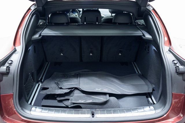 Certified 2022 BMW X4 M40i image 8