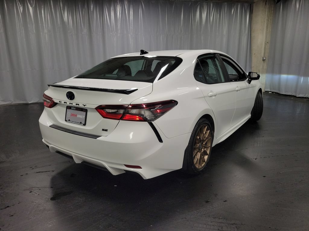 Used 2024 Toyota Camry SE FWD image 8