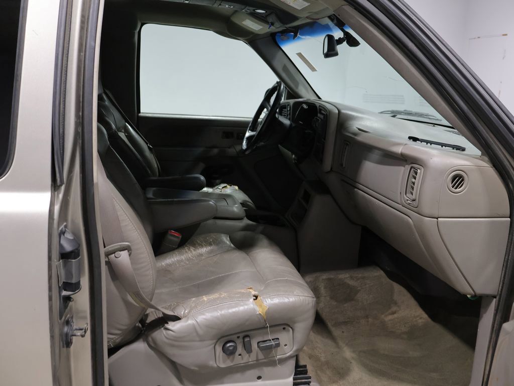 Used 2002 Chevrolet Silverado 1500 LT AWD/4WD image 4