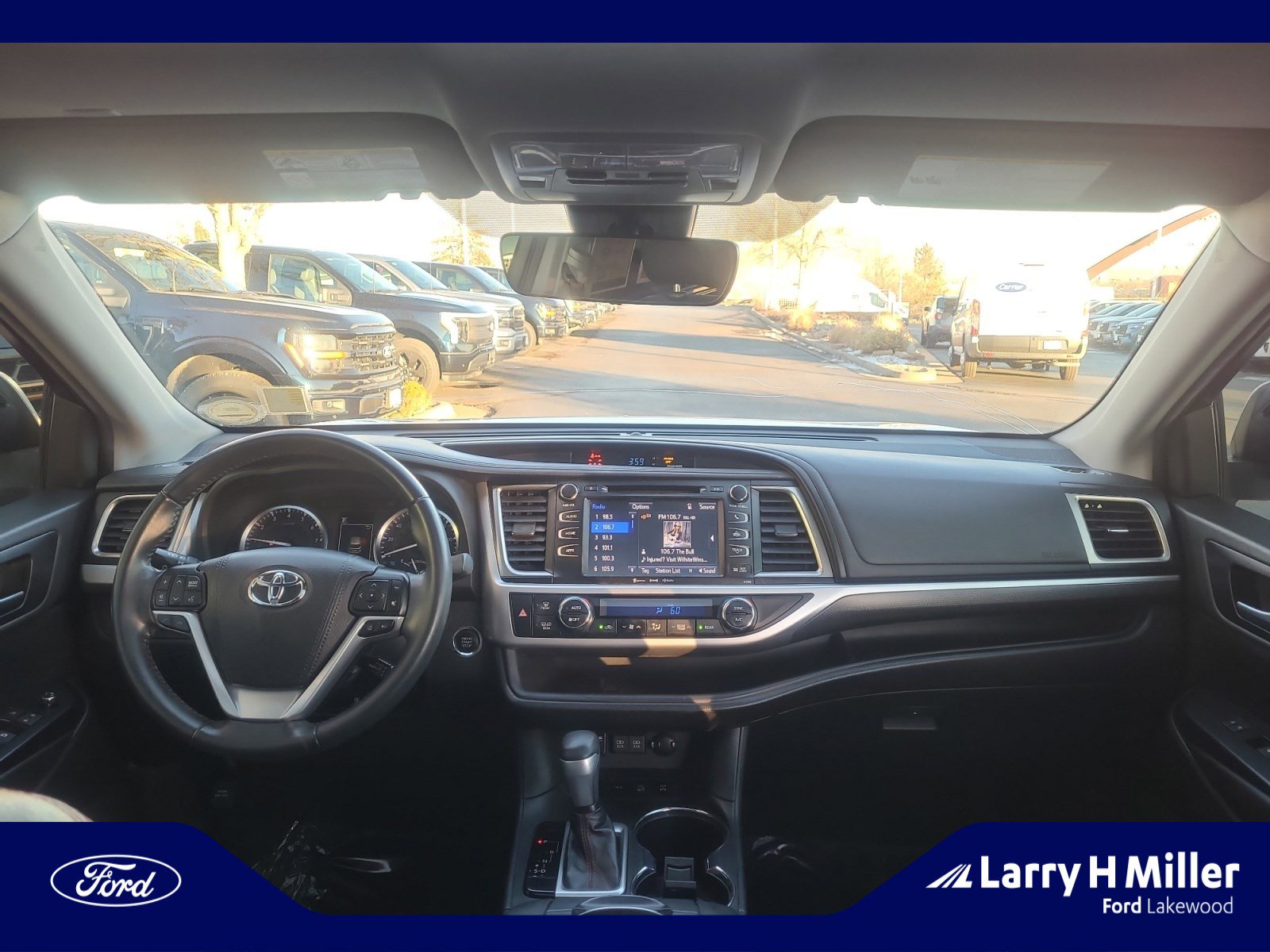 Used 2019 Toyota Highlander SE image 20