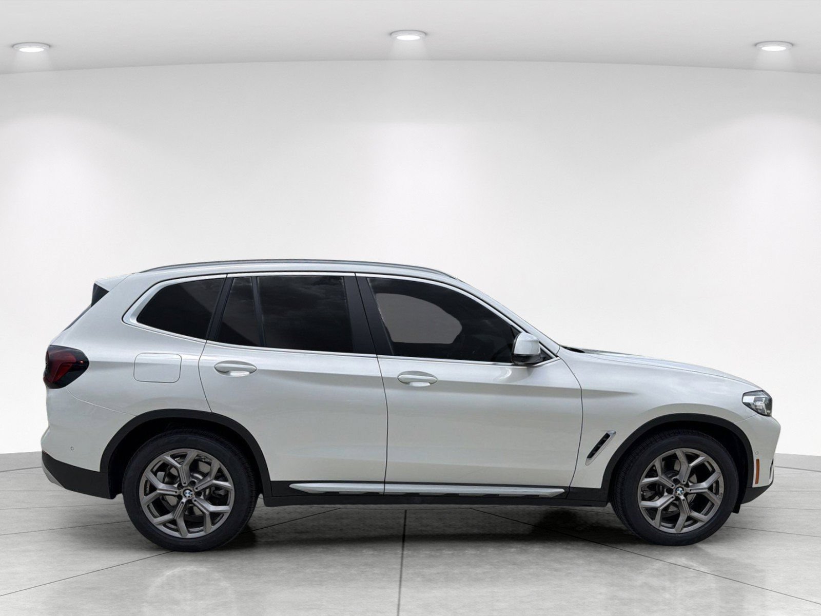 Certified 2023 BMW X3 xDrive30i w/ Premium Package w/ZPA AWD/4WD image 3