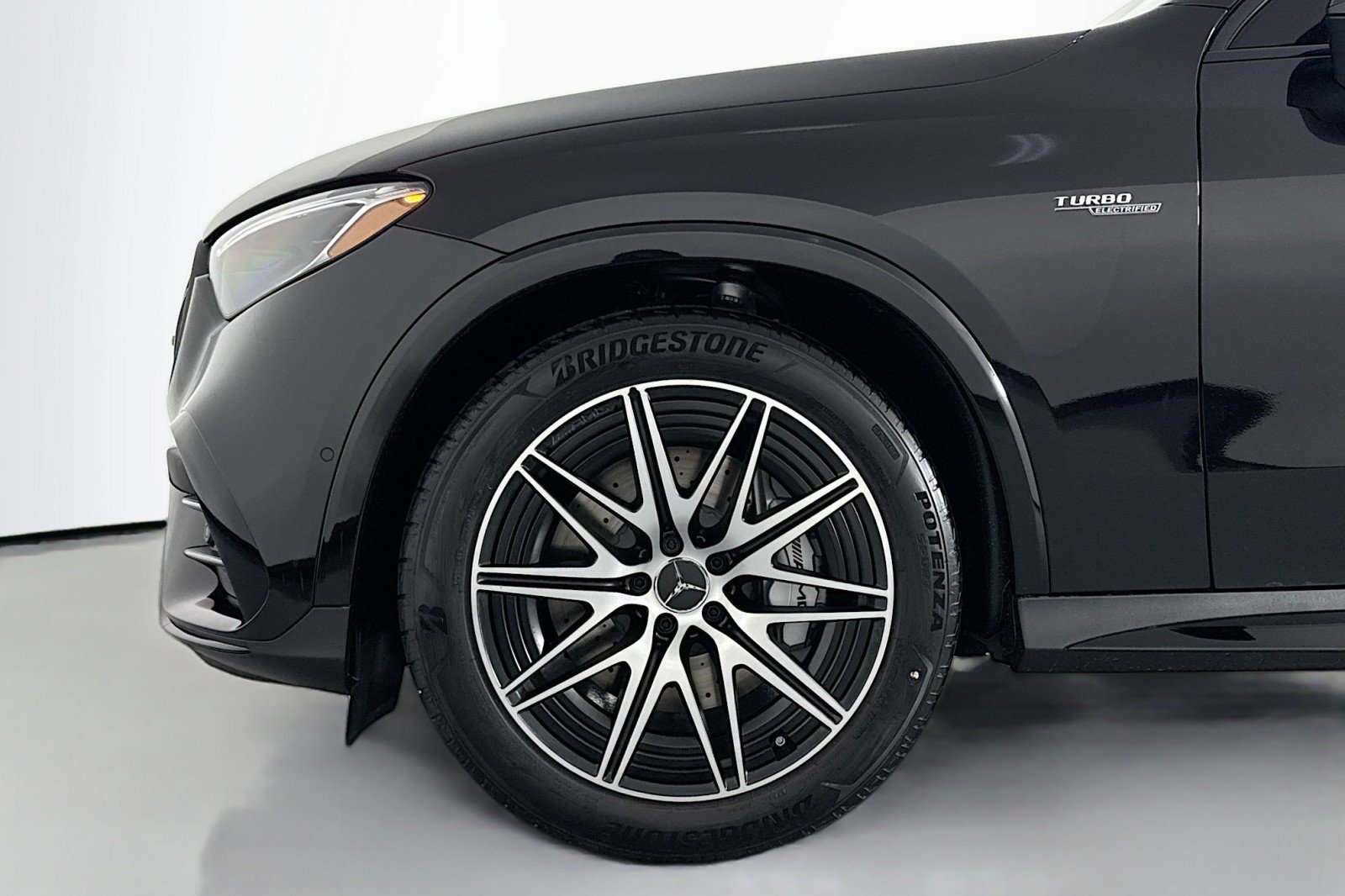 New 2026 Mercedes-Benz GLC 43 AMG 4MATIC image 9
