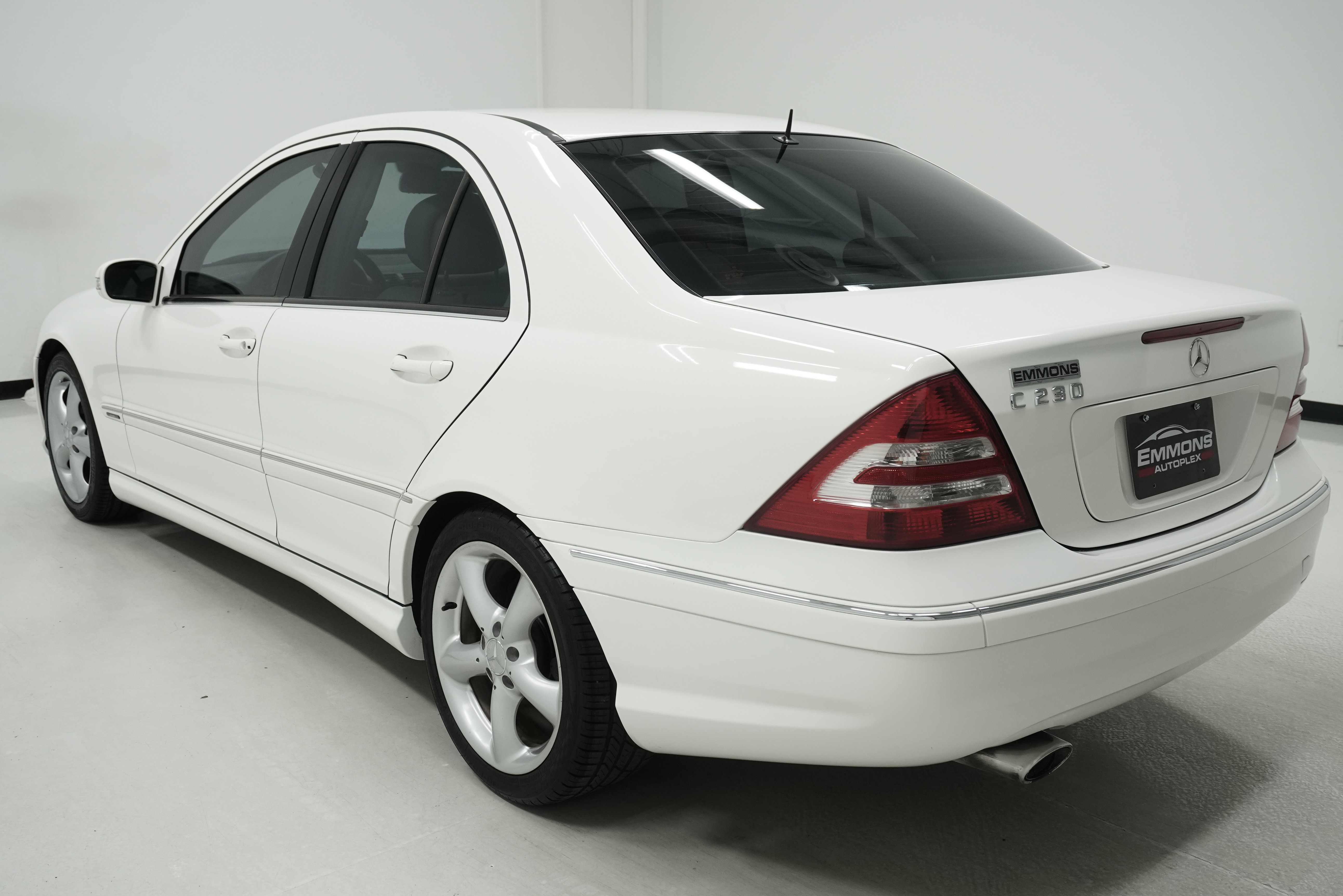 Used 2006 Mercedes-Benz C 230 Sedan image 6