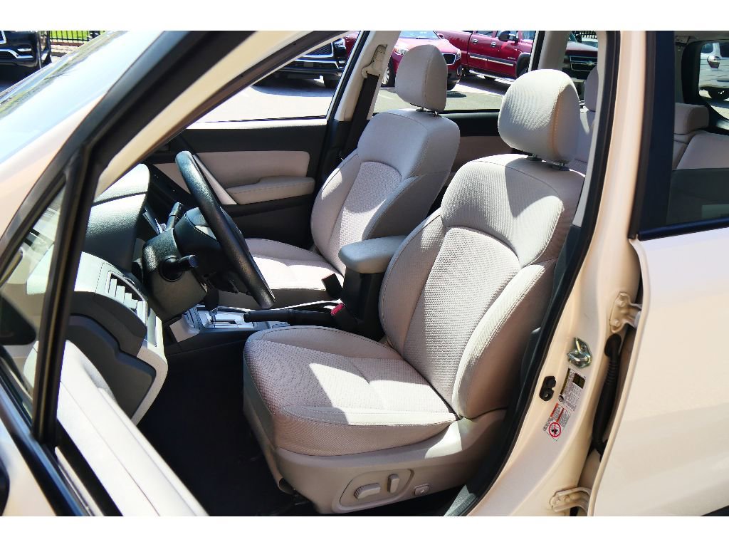 Used 2016 Subaru Forester 2.5i Premium w/ All-Weather Package image 11