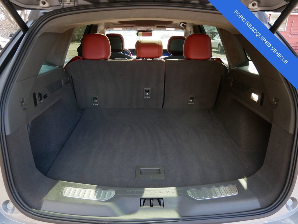 Used 2024 Lincoln Nautilus Black Label w/ Jet Appearance Package (87T) AWD/4WD image 10
