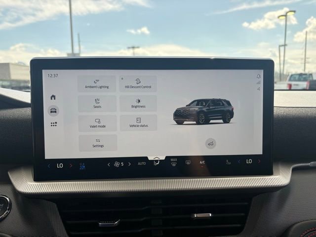 Used 2025 Ford Explorer ST image 18