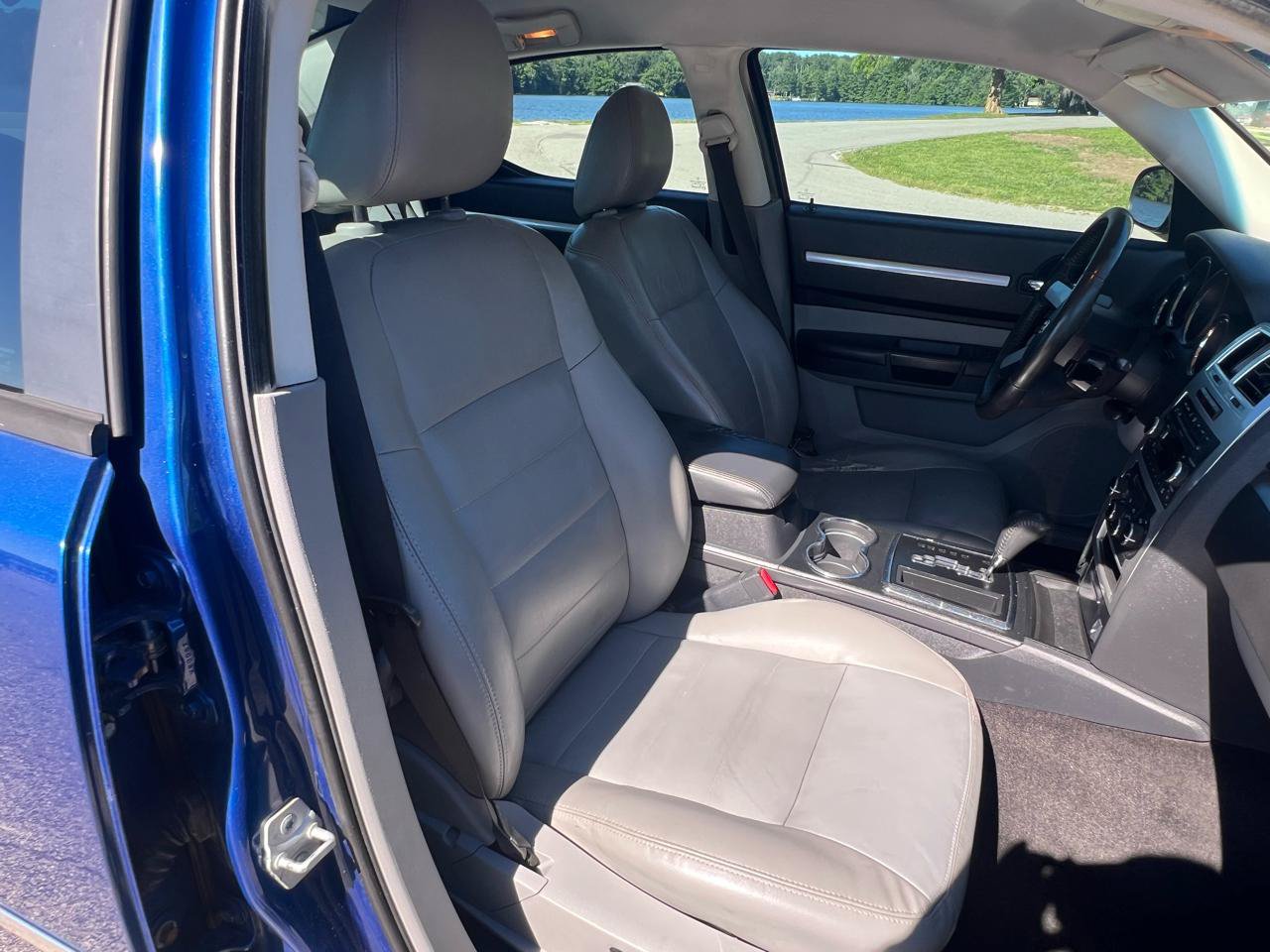 Used 2009 Dodge Charger SXT RWD image 16