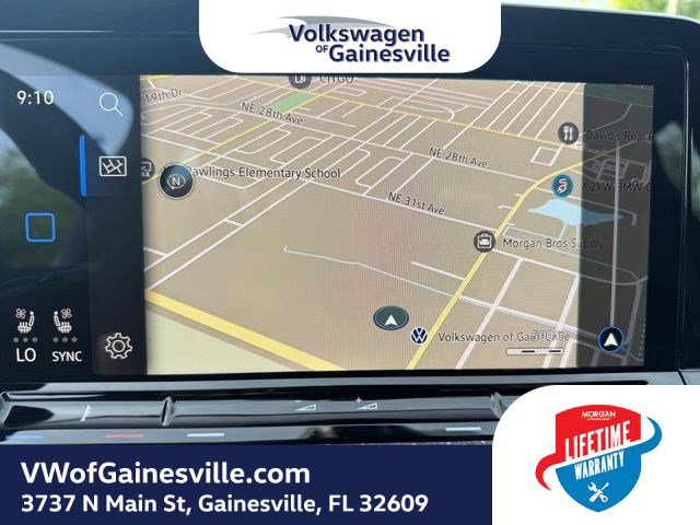 Used 2022 Volkswagen Golf R image 25