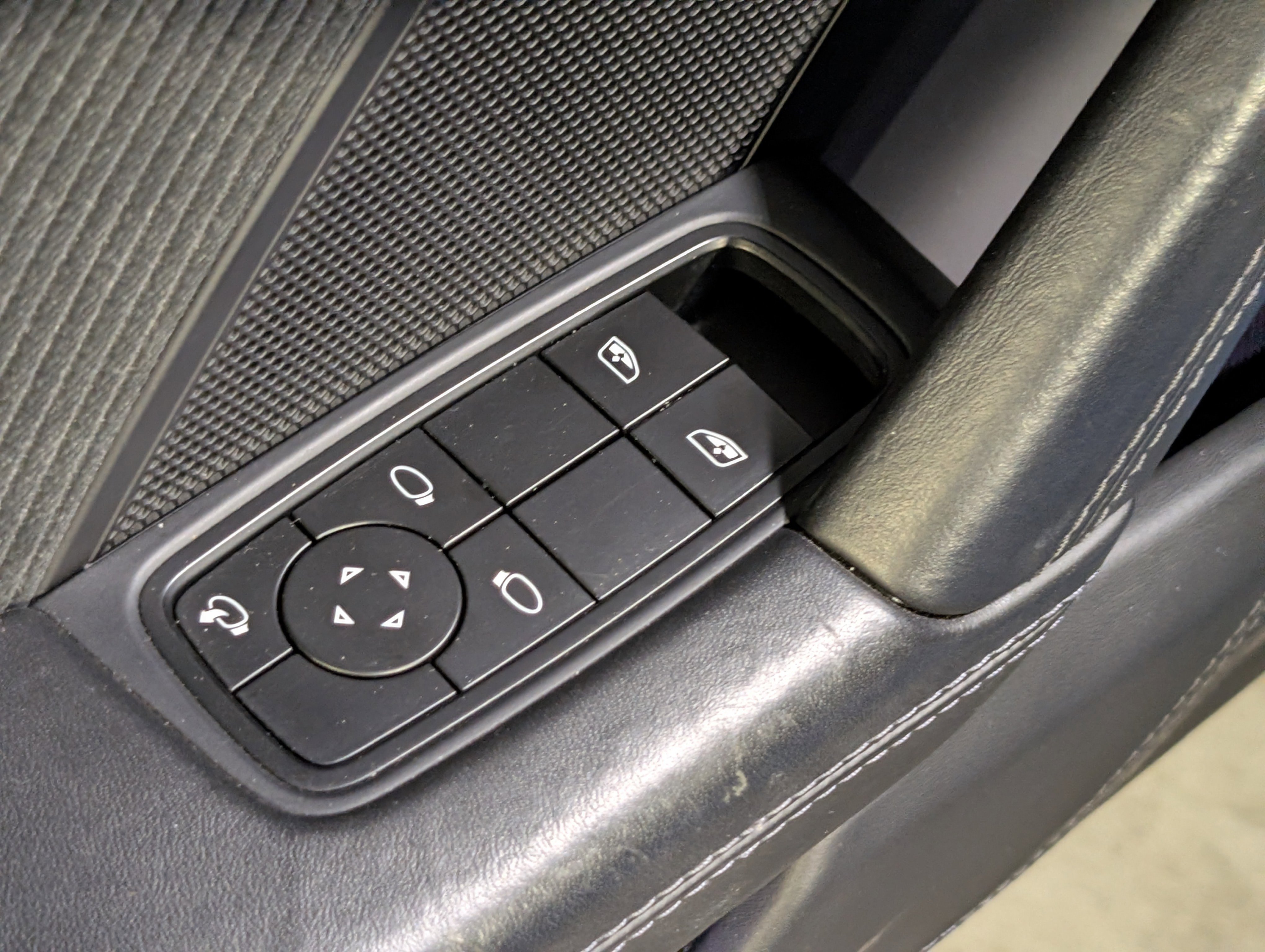 Certified 2022 Porsche 911 Targa 4S image 25