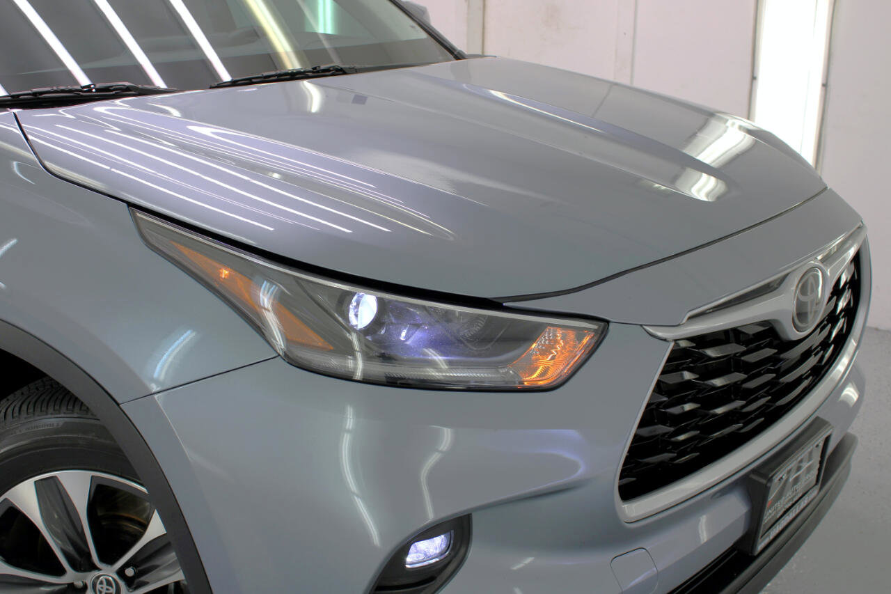 Used 2021 Toyota Highlander XLE image 18