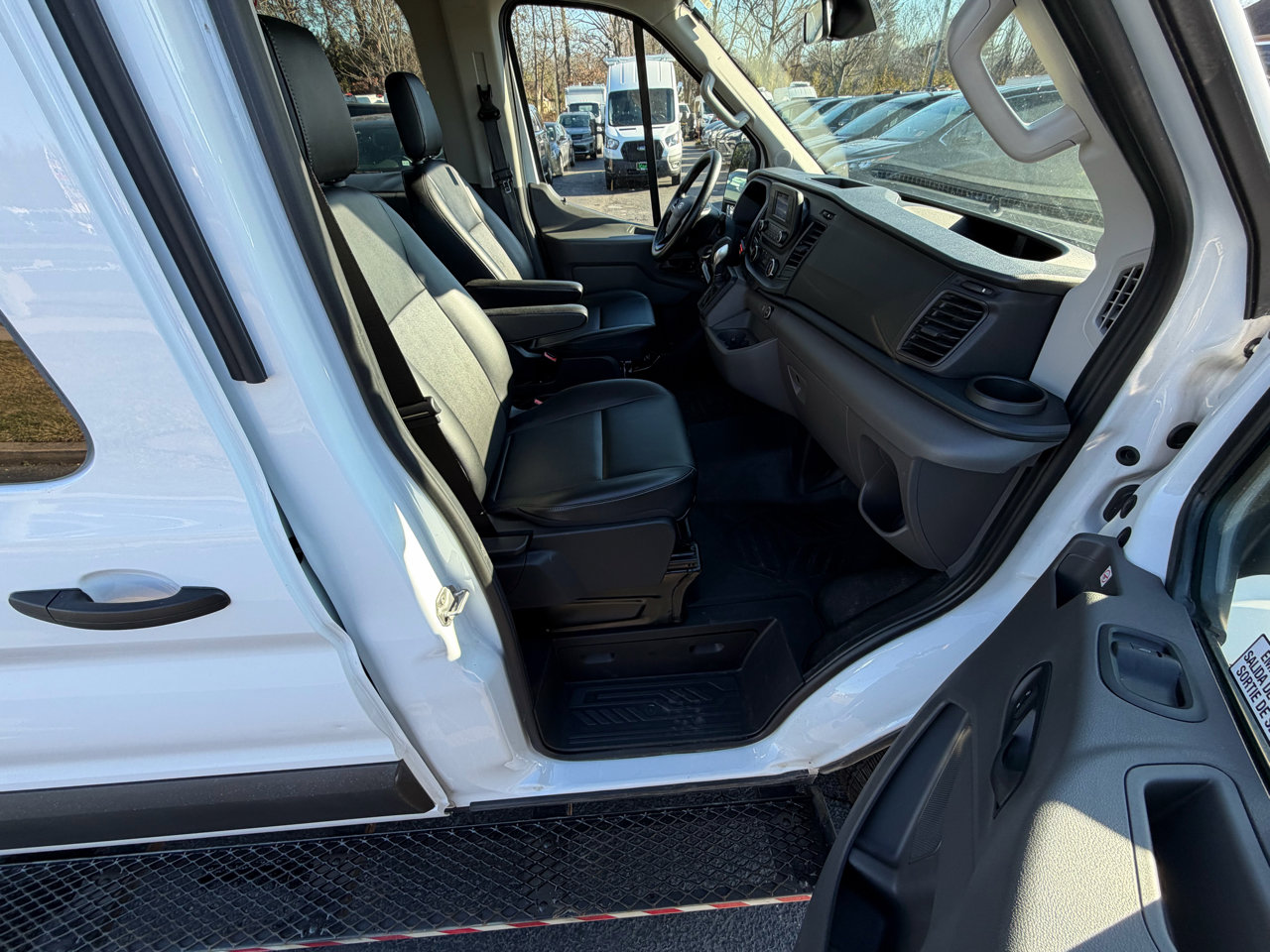 Used 2020 Ford Transit 350 XL image 26