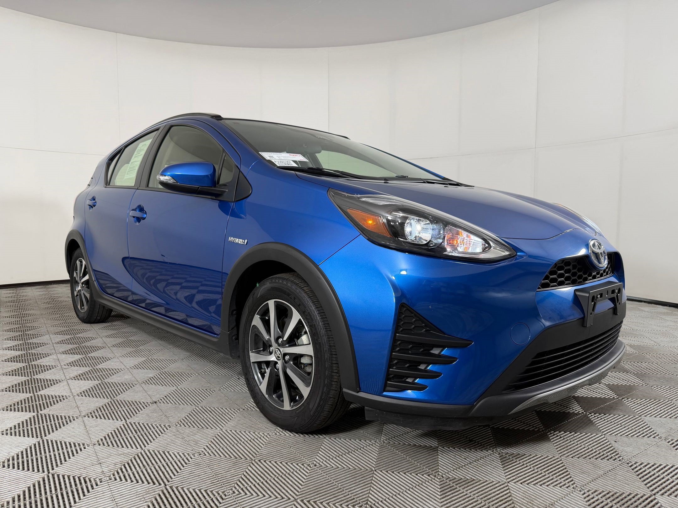 Used 2018 Toyota Prius C Two FWD image 7