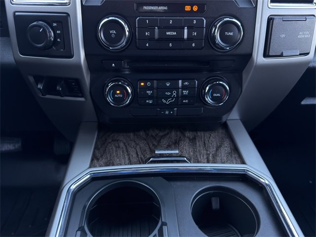 Used 2018 Ford F250 Lariat image 19