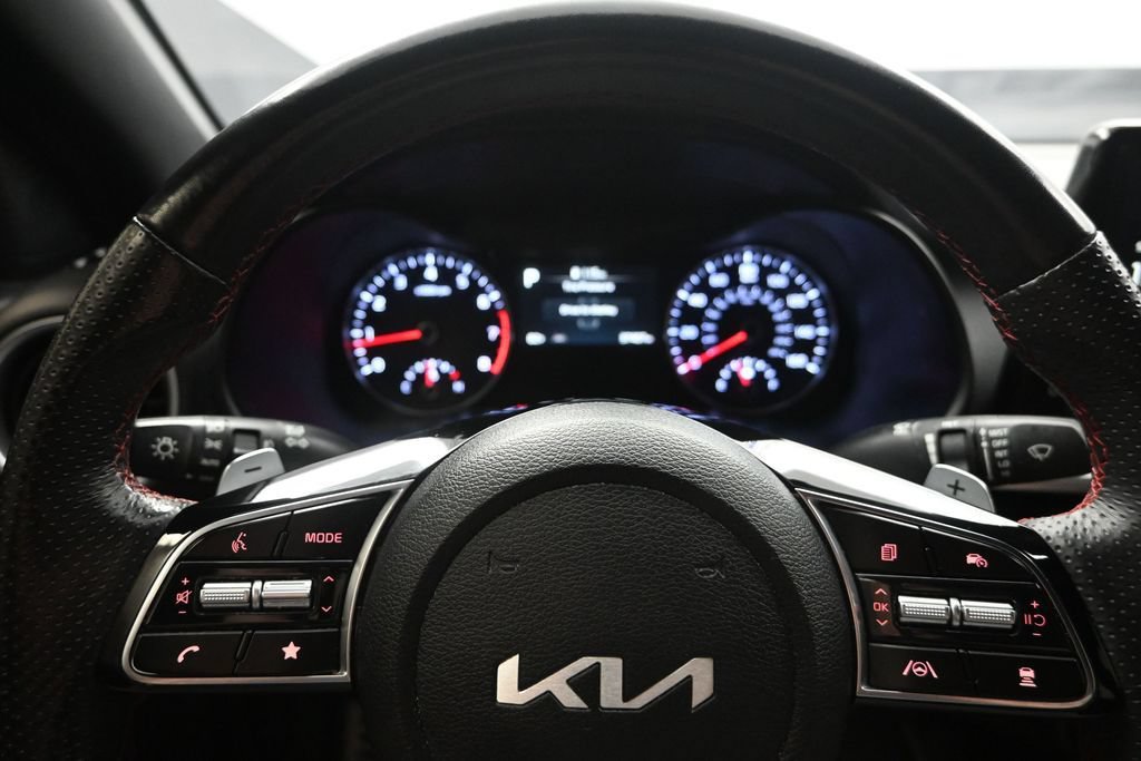 Certified 2023 Kia Forte GT FWD image 15