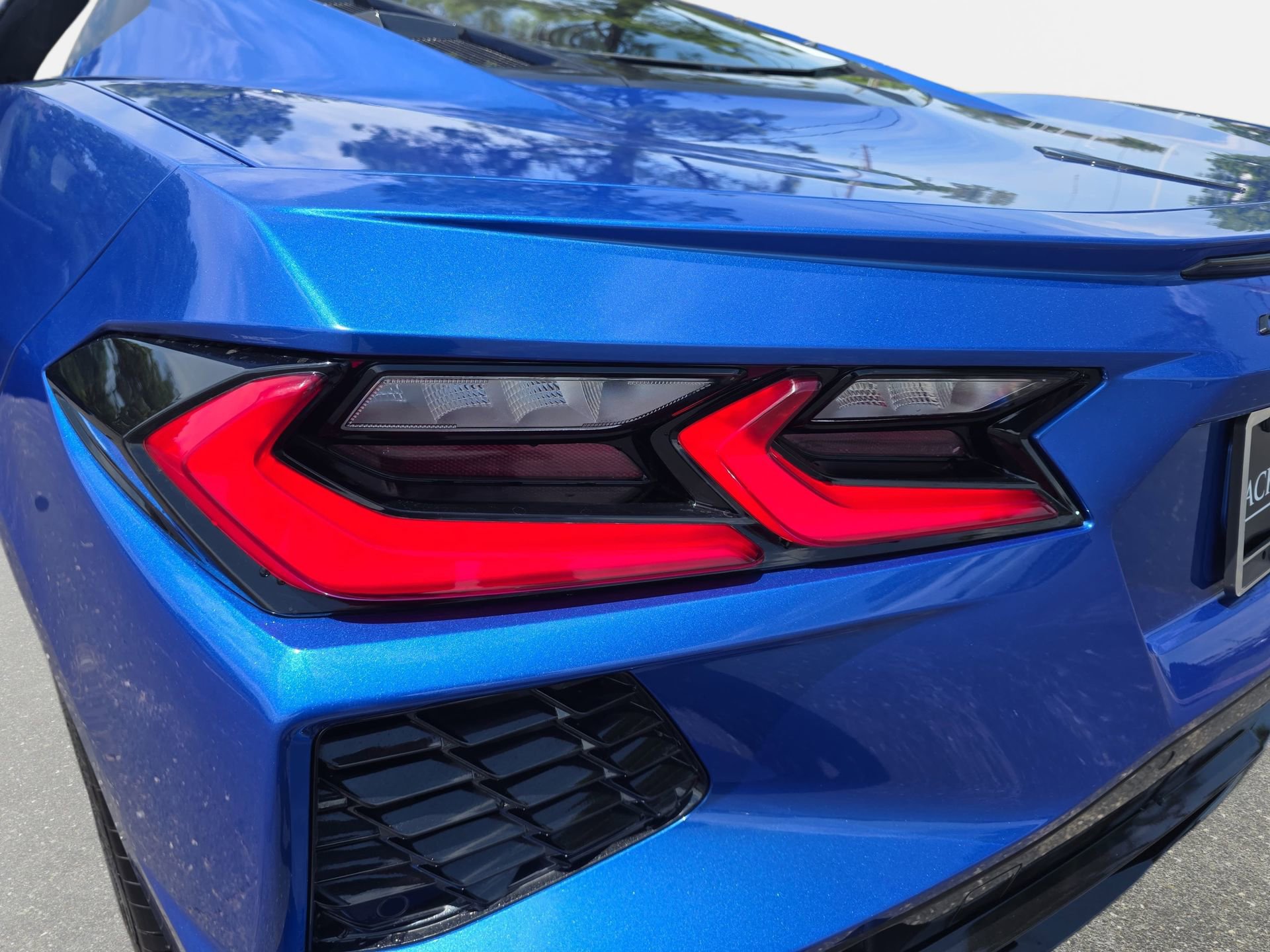 Used 2020 Chevrolet Corvette Stingray Coupe w/ 1LT RWD image 30