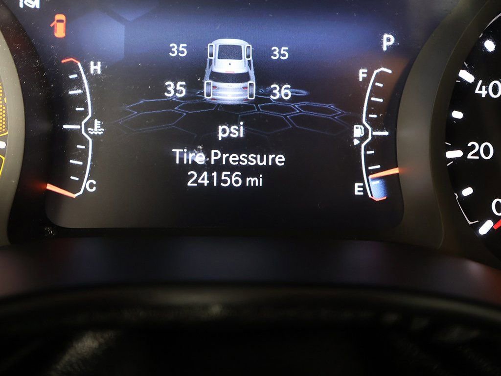 Used 2022 Jeep Compass Latitude image 36