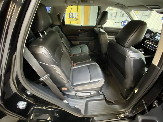 Used 2024 Nissan Pathfinder SL AWD/4WD image 28