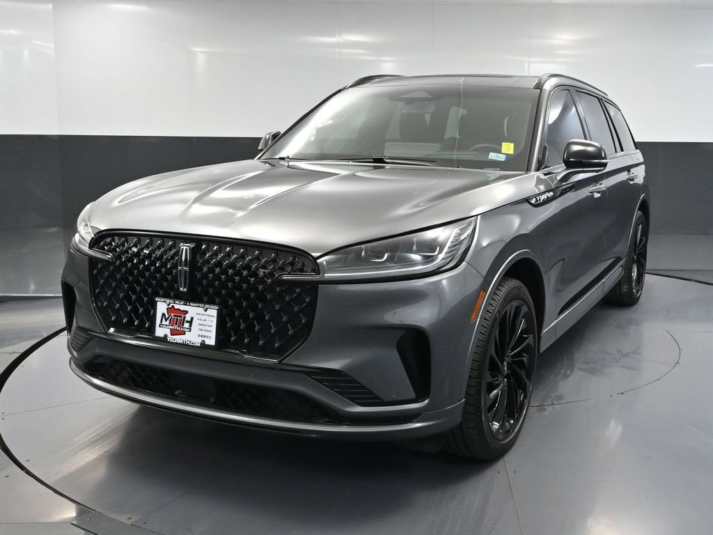 Used 2025 Lincoln Aviator Reserve w/ Jet Appearance Package image 13