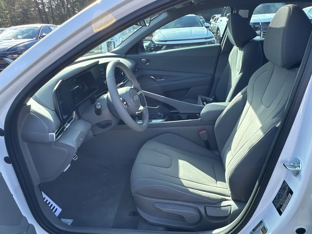New 2026 Hyundai Elantra SEL Sport image 9
