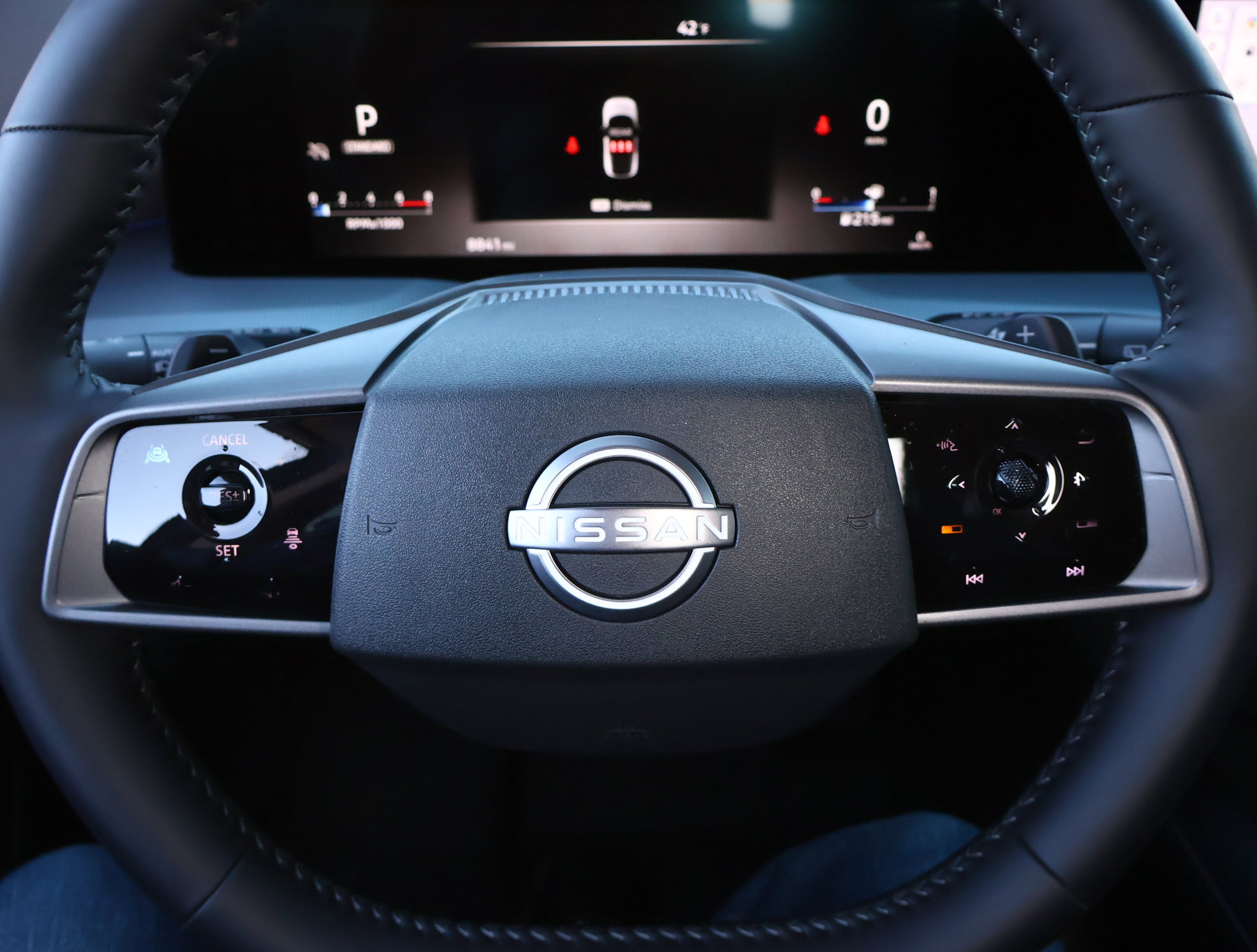 Used 2025 Nissan Murano Platinum w/ Cargo Package image 14