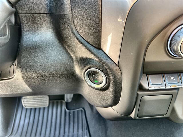 Used 2024 Chevrolet Silverado 1500 Custom image 15