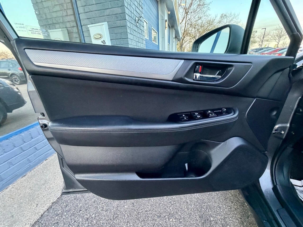 Used 2018 Subaru Outback 2.5i Premium AWD/4WD image 43