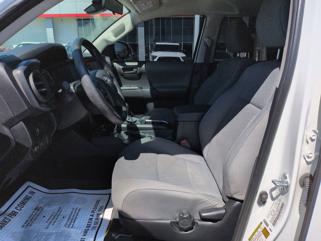 Used 2023 Toyota Tacoma SR AWD/4WD image 9
